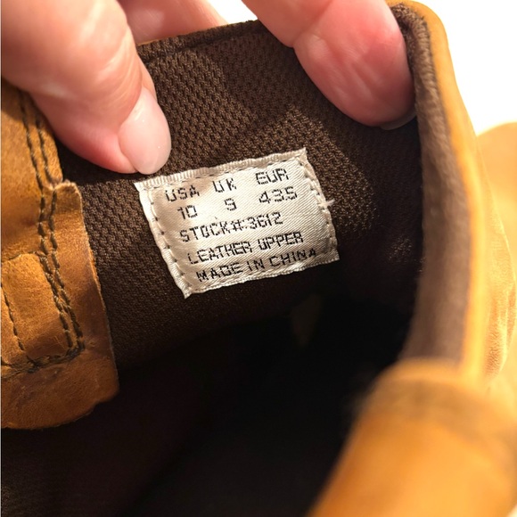 Men's Tan Leather Boots - Picture 5 of 9